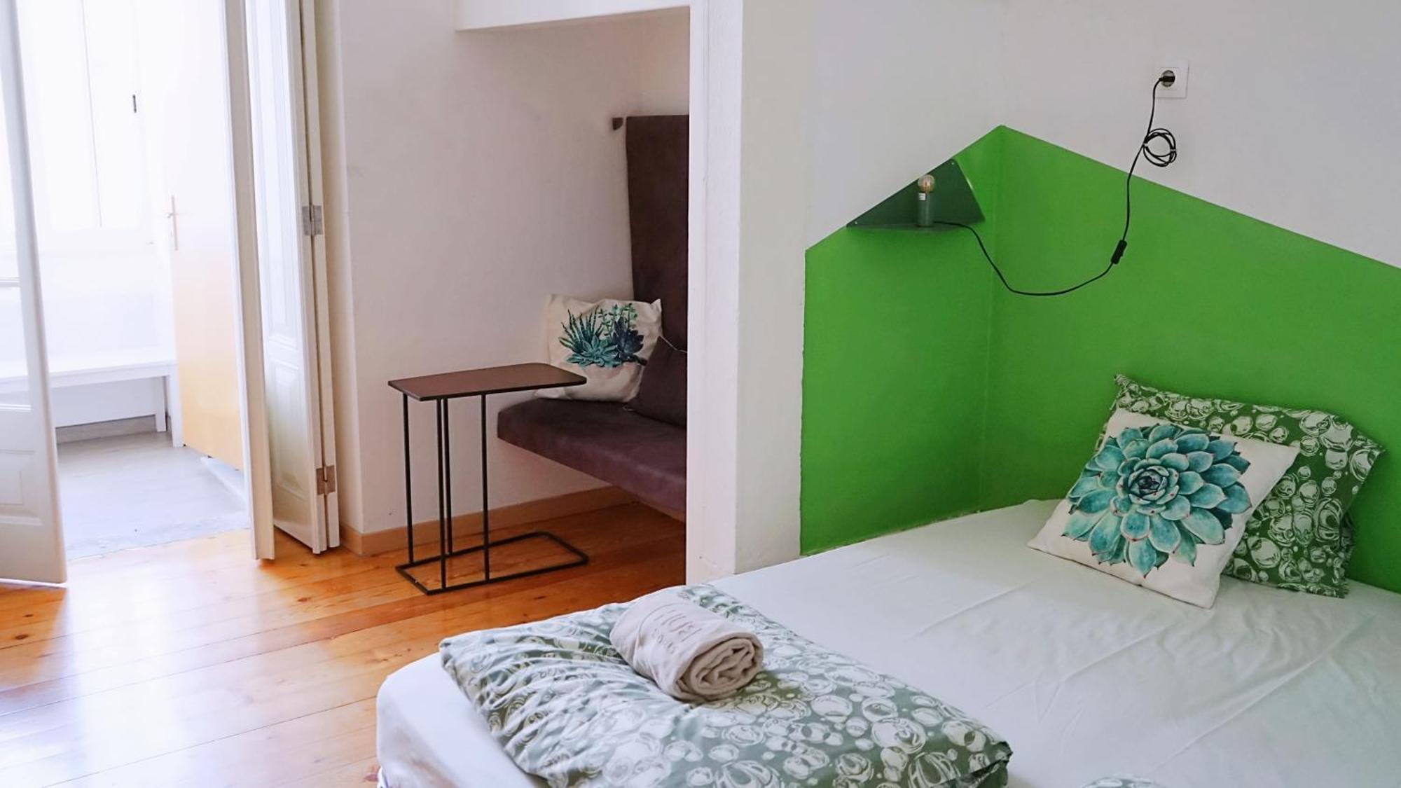 Wot Patio Hostel Lisbon